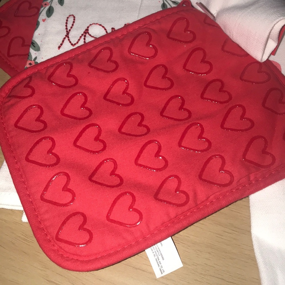 NWT Pot holder and dish towel set - Picture 7 of 9